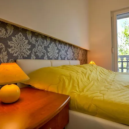 Siparis With Pool 3* Zambratija (Istria)