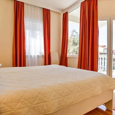 Gæstehus Siparis With Pool Zambratija (Istria)