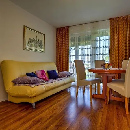Siparis With Pool 3* Zambratija (Istria)