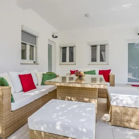 Siparis With Pool 3* Zambratija (Istria)